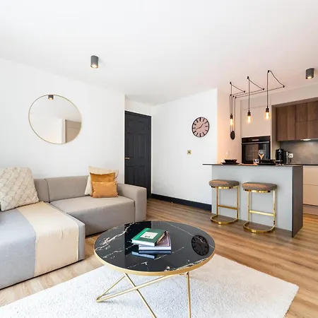 Luxurious Two-bed Stay: Mcr *