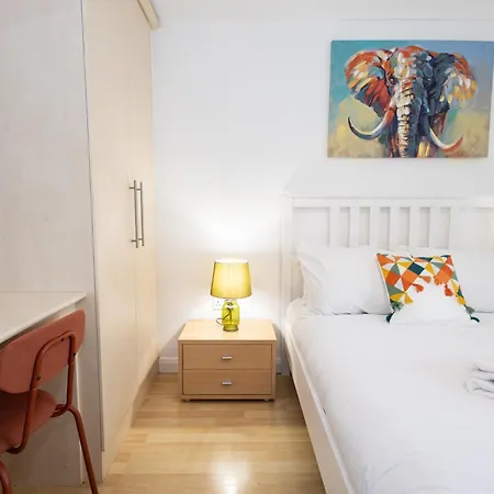 Apartament Withington *