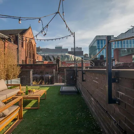 Luxury Roof Terrace Townhouse *