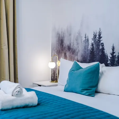 Elm , Collection Of Available Near Media , Free Parking