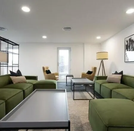 Luxury Mcr 2bed,2bath Apartment- Location! Appartamento