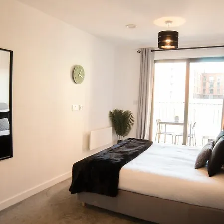 Luxury Mcr 2bed,2bath Apartment- Location! Appartamento *