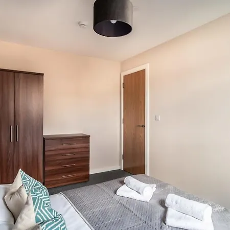 Modern & Stylish 2 Bed In מנצ'סטר