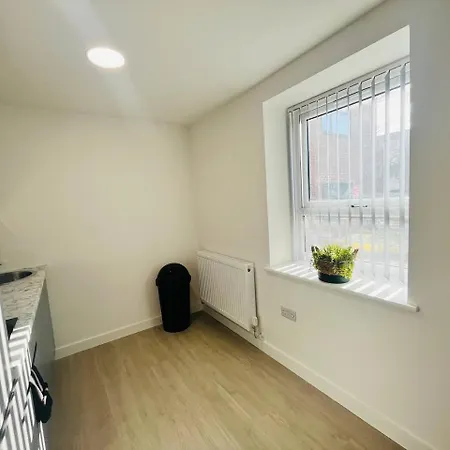 Apartman Stretford Sanctuary: Stylish Studio