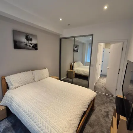 Modern 1- Bed In Centre Apartment Manchester