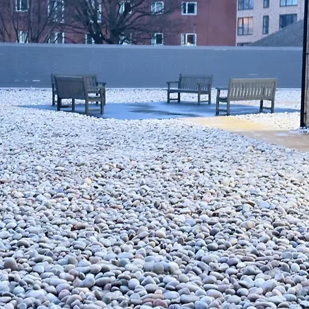 Apartment Luxury 2 Bedroom In Centre - Free Parking *