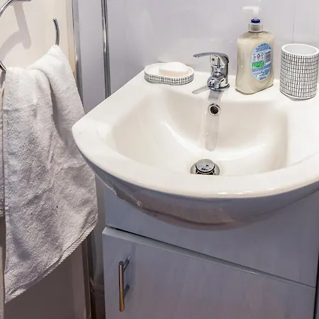 Lejlighed Stylish 2 Bed House 7mins To City Center