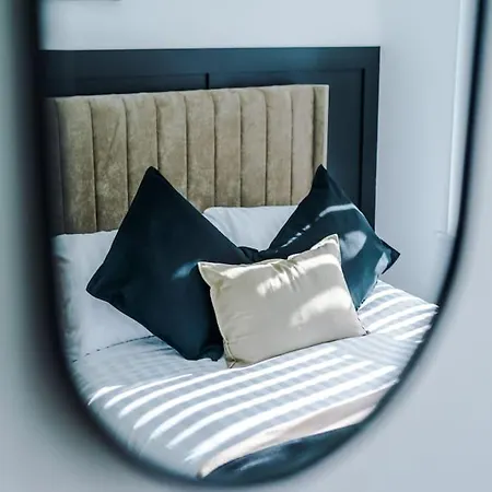Heart Of Didsbury Luxury 2 Bed By Hass Haus Manchester