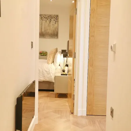 Renovated Flat With King Bed In The Heart Of Manc - Pass The Keys