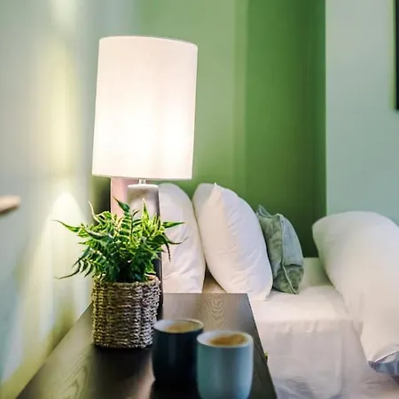 بيت للعطل 5 Bed Salford Sanctuary Retreat *