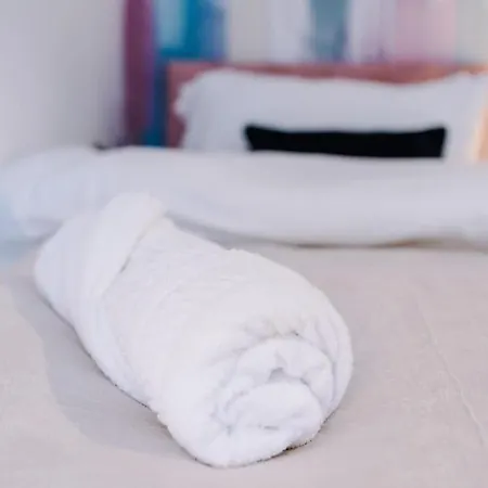5 Bed Salford Sanctuary Retreat بيت للعطل مانشستر