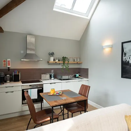 High Street Town House Lägenhetshotell 4*