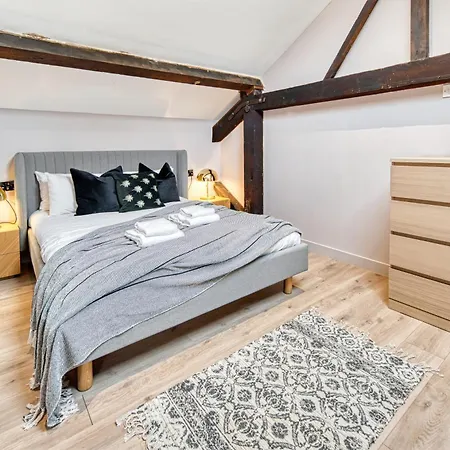 Centre 3 Bedroom #41