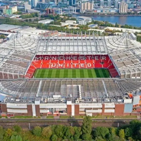 Stylish Two-bedroom Salford Quays Apartman Manchester