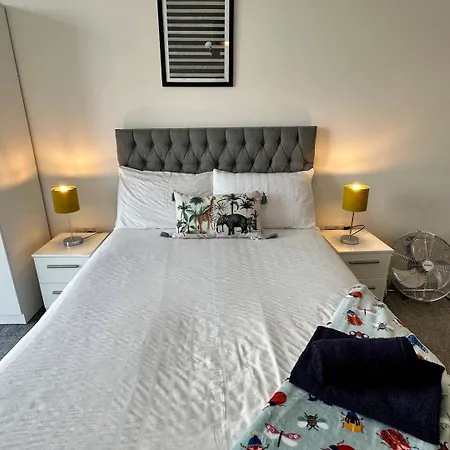 Adelphi Wharf By Beehosting Apartmán