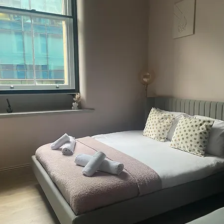 Stunning 2 Bed In Greater * Manchester