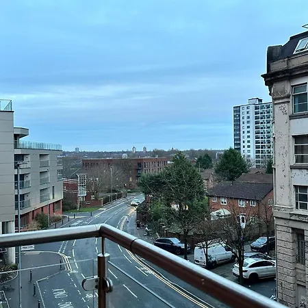 Apartment Adelphi Wharf By Beehosting