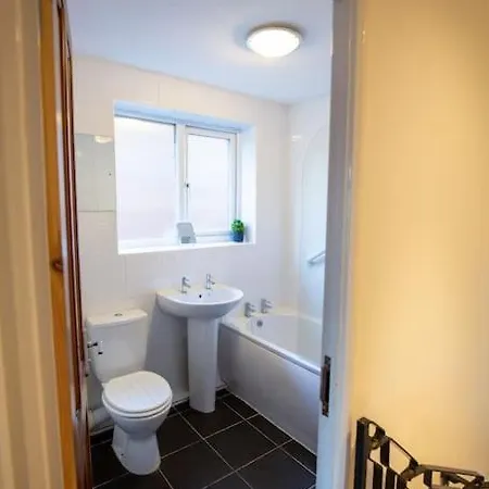 Appartement Entire 1 Bedroom House In Manchester
