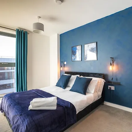 Morden 2 Bed - Old Trafford Apartman