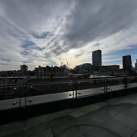 Incredible 2bedroom Free Parking Apartamento *