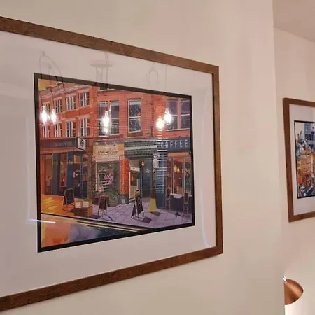 The Lyric In The Northern Quarter - Rest&recharge In Manchester