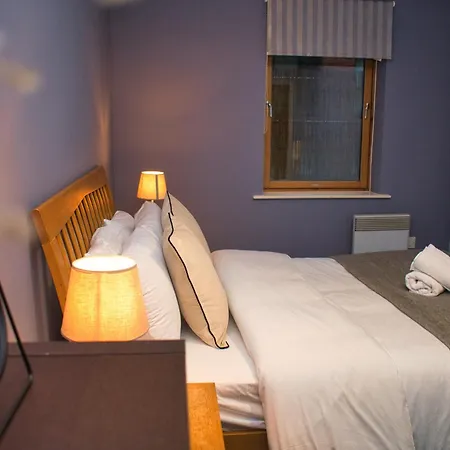 Daire Spacious 2bdr By Torr Group Short Lets & Serviced With Free Underground Allocated Parking
