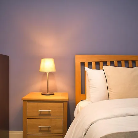 Daire Spacious 2bdr By Torr Group Short Lets & Serviced With Free Underground Allocated Parking