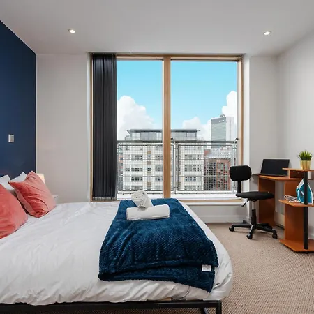 Luxury Penthouse - Private Balcony - City Views * Manchester