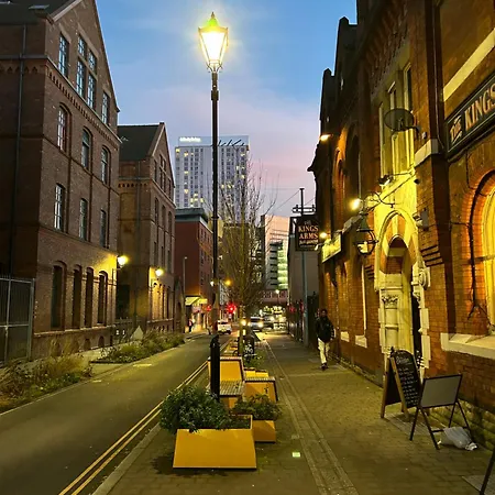 Stylish City Centre By Cloud شقة مانشستر