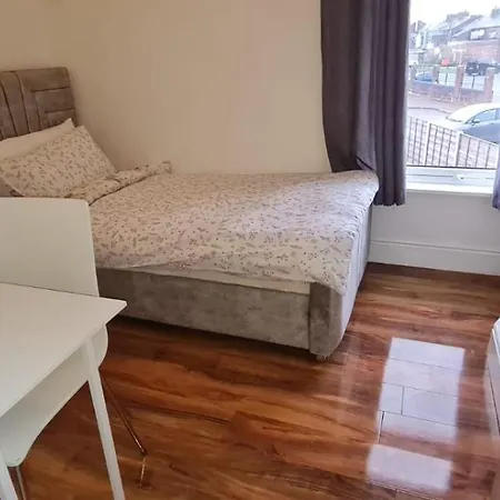 Scotland Street, Newton Heath Guest house Manchester