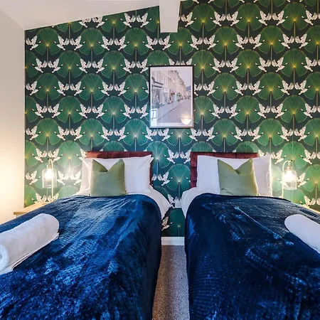 펜션 Beautiful House Near Etihad With Free Wifi & Parking- Sleeps 6 By Purestay 맨체스터