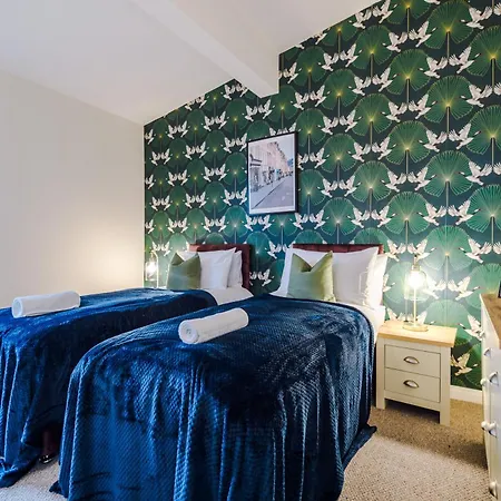 Beautiful House Near Etihad With Free Wifi & Parking- Sleeps 6 By Purestay 맨체스터
