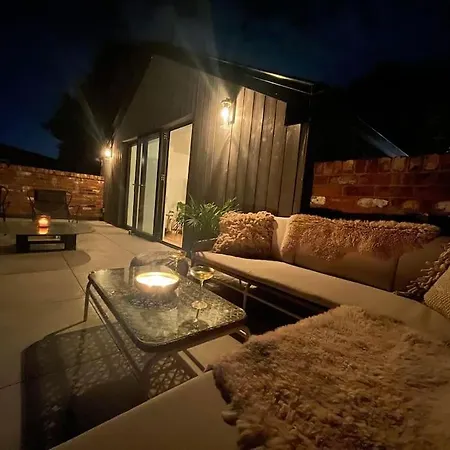 アパート Chorlton Stylish & Roof Terrace マンチェスター