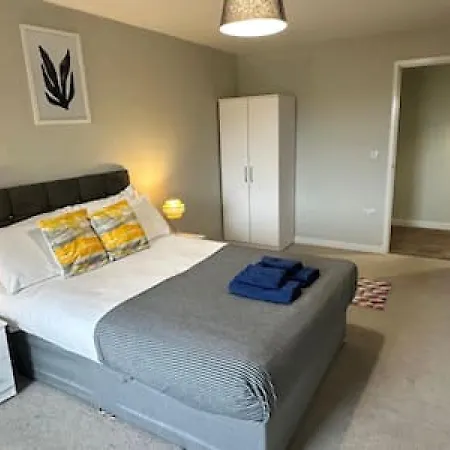 Large 2 Bed With Balcony And Sofa Bed Sleeps 6 Daire