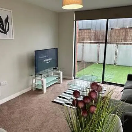 Apartament Large 1 Bed Mcr And Huge Terrace Sleeps 4 *