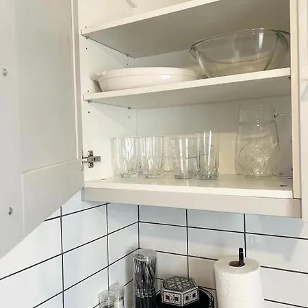 Semesterbostad 3 Bedroom Fully Equipped House With Garden