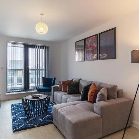شقة Stylish & Spacious Salford Quays One Bedroom High Floor With Balcony