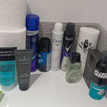 Free Car Park And Walk To Coop, Etihad, Piccadilly, Free Snacks بيت ضيافة