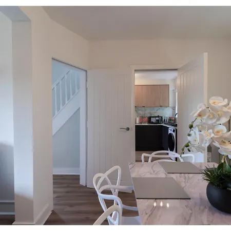Lejlighed Cozy 3 Bd House, Perfect For Large Group Of 6