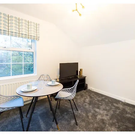 Fresh And Relaxing 1 Bd Flat *