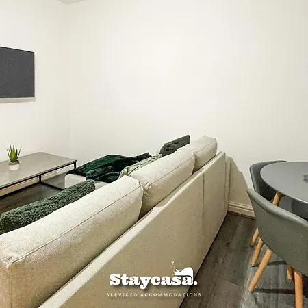 Дом отдыха Princess Hideout 5min To With Street Parking Манчестер