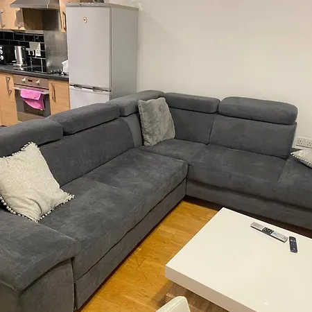 Eaglet 2 Bedroom Luxury Near Etihad Staduim מנצ'סטר