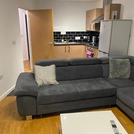 Eaglet 2 Bedroom Luxury Near Etihad Staduim דירה מנצ'סטר
