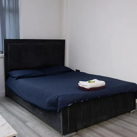 Hills View 맨체스터