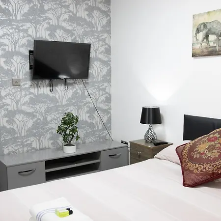 Hills View Manchester