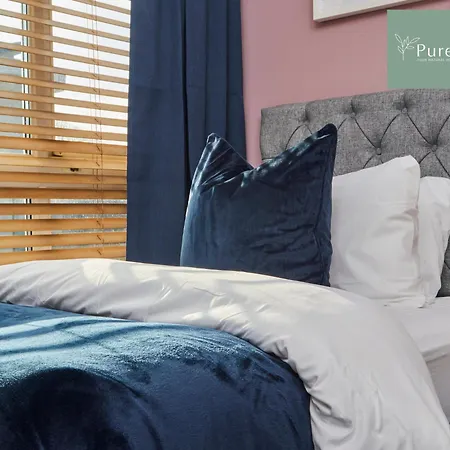 Fabulous House - 5 Beds Sleeps 8 - Free Parking - By Purestay Manchester