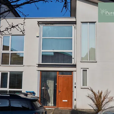 Fabulous House - 5 Beds Sleeps 8 - Free Parking - By Purestay