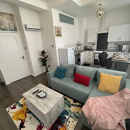 Апартаменты 2 Bedroom Flat Close To City, Stadium And Coop Arena Манчестер