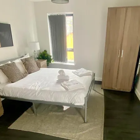 2 Bed Flat Near Deansgate شقة *