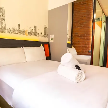 Hotel Easyhotel 2*